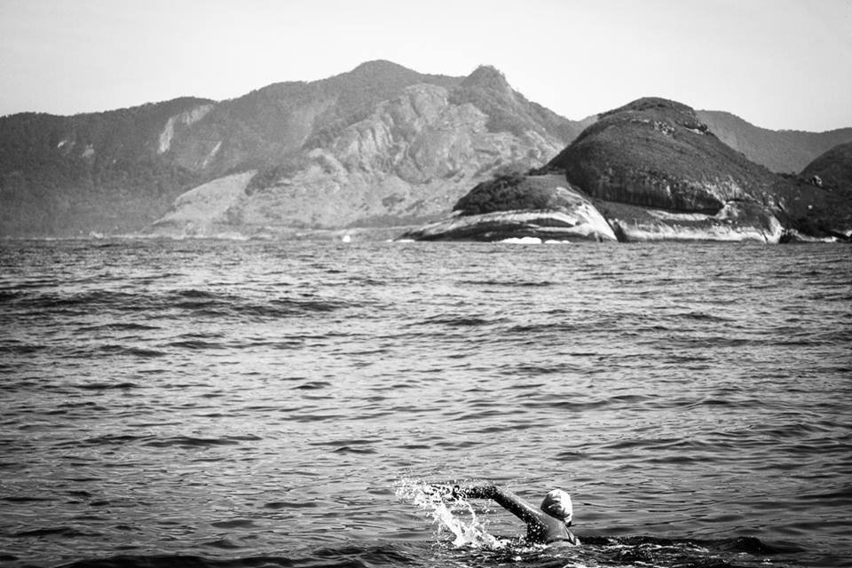 "Para mim é motivador poder ser a primeira mulher a nadar da Bolívia ao Peru, sensação imensurável