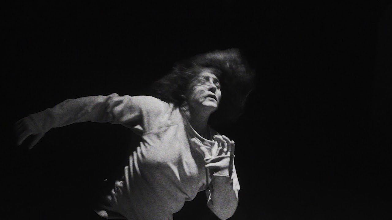 Em crítica ao comodismo, CONGO BLUE lança o videoclipe de “Só Mais Um”