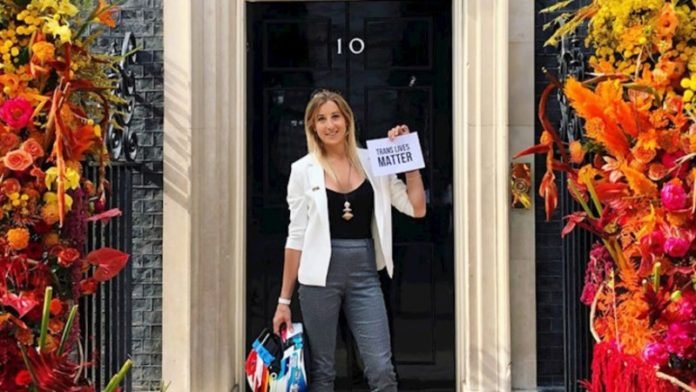 2d171d53b558b7e54e01b1263c139ff4