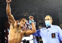 Esquiva Falcão arrasa adversário e segue invicto