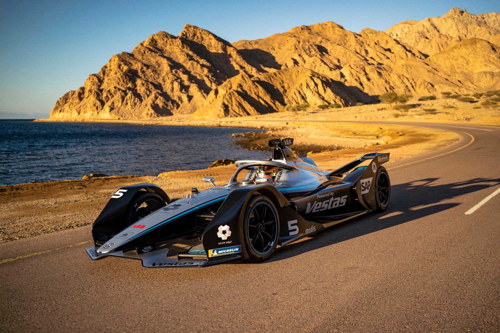 JoanGosa_20201219_SAUDI ARABIA-NEOM-FORMULA E.