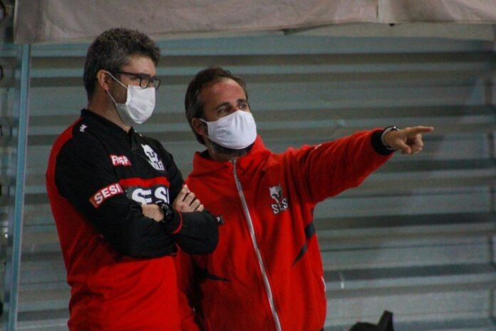 20000101000101_IMG_9927-scaled