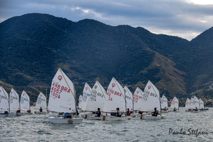 394441_976742_flotilha_de_op