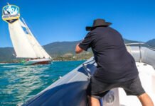 Regatanews.com.br: Tudo recomeçou no Domingo – Como manda a tradição, a Semana de Vela de Ilhabela largou às 12h15 para a Alcatrazes por Boreste Marinha do Brasil.