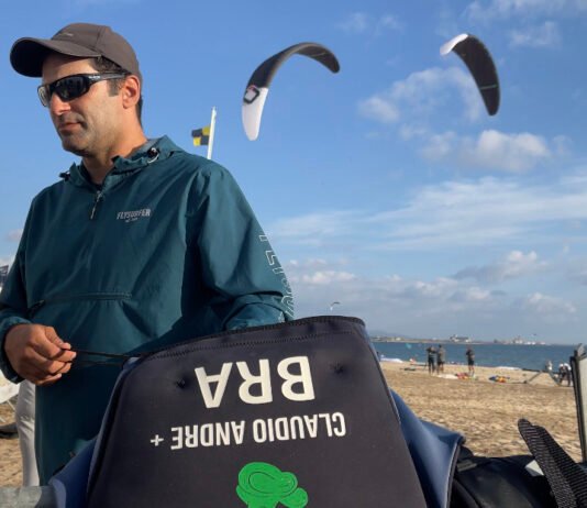 Itajai – Brasileiro Claudio Cruz participa do Mundial Formula Kite na Itália