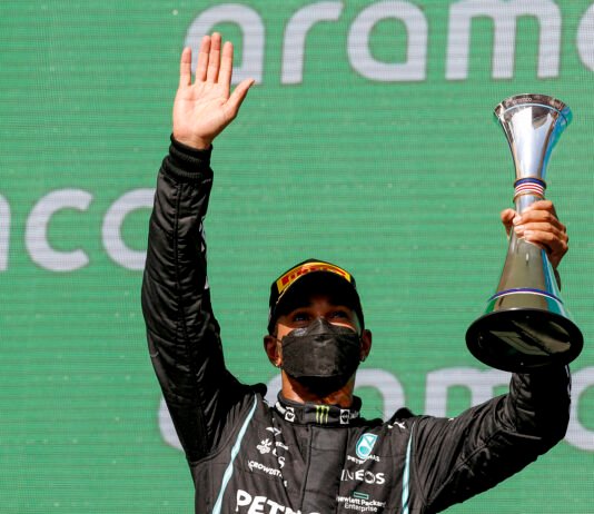 Louis Hamilton – Red Bull tinha a vantagem, e não conseguimos igualá-los.