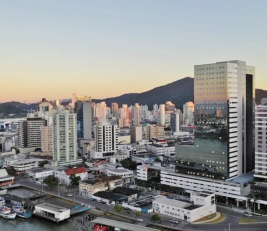 Única parada na América Latina da Regata The Ocean Race Race : Itajaí cresce e torna-se a 34ª maior economia do Brasil