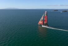 Blog do Adilson Pacheco – Barco brasileiro incrementa a economia