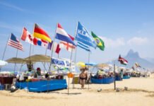 Na chegada do verão, Eduardo Paes declara barraqueiros de praia como Patrimônio Cultural do Povo Carioca