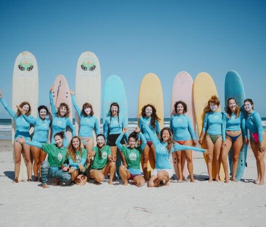 Águas de Gaia chega ao Ceará trazendo surf e vivências para mulheres