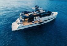 Iate produzido no Brasil é exposto nos EUA