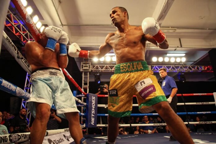 Esquiva contra argentino