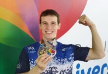 Nadador paranaense conquista três ouros nas Paralimpíadas Universitárias