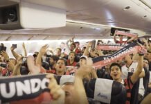 Torcedores flamenguistas já garantem vaga na final da Libertadores após vitória contra o Corinthians