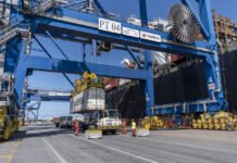 Navegantes – Porto catarinense bate recorde histórico de movimentação de contêineres