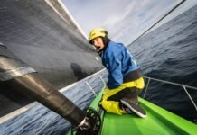 REGATA IN-PORT MOVIMENTA O PORTO DE LARGADA DA THE OCEAN RACE NA ESPANHA