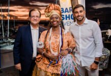 Barco Show tem abertura festiva em Salvador (BA)