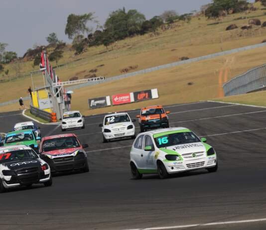 Pilotos da LuxeKing disputam AMG Cup Brasil em Goiânia (GO)