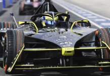 Atual campeão da Fórmula E, Jake Dennis vence a corrida 1 de Diriyah