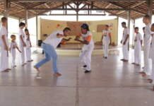 Projeto Capoeirando atende 200 jovens em cidade baiana