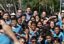 Thiago Pereira apresenta nova fase projeto de natação em Volta Redonda (RJ)