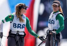 Vela Brasileira estreia em Paris 2024 com as duplas de 49er