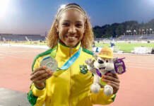 Atleta olímpica Keila Costa prestigia a etapa de Aracaju do Circuito Caixa