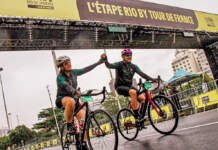 Ciclistas que correram todas as etapas do Tour de France no Brasil são premiados