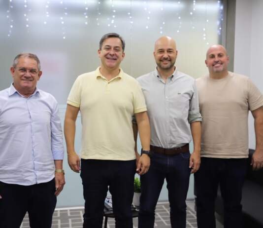 Criciúma – Prefeito eleito Vaguinho Espíndola apresenta Thiago Rocha Fabris para assumir Secretaria de Desenvolvimento Econômico com foco em inovação e sustentabilidade Divulgacão