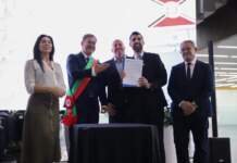 Criciúma – prefeito Vaguinho Espíndola e o vice-prefeito Salésio Lima empossaram novos gestores Posse_dos_secretarios_foi_realizada_no_hall_do_Paco_Municipal_foto_Gregori_Flauzin