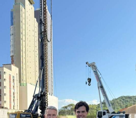 Uma aproximação estratégica entre gigantes do mercado: Jean Graciola recebe Guilherme Benchimol em Balneário Camboriú Divulgação