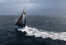 A 10ª edição do Vendée Globe é histórica e deve começar a celebrar os seus velejadores em Les Sables d’Olonne esta semana, com a chegada do pódio. Os capitães franceses Charlie Dalin e Yoann Richomme devem ser os primeiros a cruzar a linha, estabelecendo também um novo recorde para o evento. Como fãs das corridas oceânicas, todos nós da The Ocean Race temos acompanhado o evento com grande interesse, partilhando a vida de velejadores de toda a frota que estão todos a assumir um desafio muito pessoal. Nesta fase, embora a maior parte da frota tenha contornado o Cabo Horn e saído dos Mares do Sul, dois pontos-chave se destacam neste Vendée Globe: velocidade e confiabilidade. “Os barcos IMOCA nunca foram tão rápidos e confiáveis”, observa Antoine Mermod, presidente da classe IMOCA. Para ele, essas duas vertentes estão, em parte, ligadas ao tour mundial tripulado da The Ocean Race, cuja primeira edição aberta aos IMOCAs aconteceu em 2023. “Já podemos perceber que o recorde do evento de 74 dias, estabelecido por Armel Le Cléac’h em 2016-17, está prestes a ser quebrado em grande escala. Durante a última Vendée Globe, os melhores capitães percorreram dias de 450-500 milhas, e o recorde de 24 horas foi de 532 milhas. Agora, fazem dias entre 500 e 580 milhas, e o novo recorde de 24 horas é de 615 milhas (estabelecido por Sébastien Simon no Groupe Dubreuil, a bordo do barco vencedor da The Ocean Race em julho de 2023), o que é um ganho fenomenal.” A fiabilidade dos barcos é igualmente impressionante, sejam eles os IMOCAs de nova geração ou os mais antigos. Até à data, apenas seis dos 40 concorrentes foram forçados a abandonar o país, o que representa uma taxa muito baixa. “Nos últimos anos, novas corridas foram adicionadas ao Campeonato IMOCA Globe Series, sendo a mais importante a Ocean Race”, explica Antoine Mermod. “Isso permitiu que muitos velejadores e barcos ganhassem experiência real dos Mares do Sul nas mais competitivas regatas offshore tripuladas e depois aplicassem essa experiência em sua preparação para esta Vendée Globe. » Para que conste, durante a escala da Ocean Race em Itajaí, Brasil, após a mais longa etapa nos Mares do Sul da história da regata, a partir da Cidade do Cabo, na África do Sul, todos os principais fornecedores de equipamentos da Classe IMOCA vieram ver os barcos, avaliar o equipamentos e medir o impacto de 35 dias de corridas extremas nas latitudes meridionais. Este ciclo de feedback, que foi então partilhado entre as equipas da IMOCA, teve um impacto positivo em toda a frota atual da Vendée Globe. Antoine Mermod lembra-nos que a velocidade e a fiabilidade estão intimamente ligadas: “Quando conhece bem o seu barco e o seu equipamento, quando foram testados e quando viu os seus limites, pode esforçar-se mais e correr mais perto dos 100%. Confiabilidade e confiança proporcionam o melhor desempenho.” A regata não terminará até que os velejadores e seus barcos cruzem a linha de chegada, mas é animador ver as atuais posições do pódio ocupadas por aqueles que têm laços estreitos com a The Ocean Race, incluindo Charlie Dalin, Yoann Richomme e Seb Simon, todos os três. dos quais participaram na corrida tripulada à volta do mundo há dois anos e que deverão completar a sua “Vendée” esta semana. Depois deles, outros cinco ex-velejadores da The Ocean Race continuam brigando no top 10* da Vendée Globe. “A Vendée Globe foi uma corrida incrível de assistir e está claro que agora existe um ciclo de feedback positivo dentro da classe IMOCA, onde as lições aprendidas pelos velejadores tripulados são aplicadas sozinhos, resultando em desempenhos recordes », declara Phil Lawrence, Diretor de Regata da A Corrida Oceânica. “E tenho certeza que durante os debriefings aprenderemos que os velejadores e as equipes têm ainda mais ideias e lições para aplicar e testar nos próximos eventos de tripulação, começando com a The Ocean Race Europe, em agosto próximo. Este é um desenvolvimento positivo para a Classe IMOCA, para os velejadores e para nós, os organizadores da regata.” Como entusiastas das corridas oceânicas, enviamos os nossos mais calorosos parabéns aos velejadores do Vendée Globe que se aproximam da meta. Capitão do MACIF Santé Prévoyance, Charlie Dalin (FRA). © © Ronan Gladu / Desobedecer / Macif