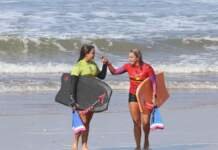 Neymara e a filha Luna buscam vaga nas quartas de final no Circuito Mundial de Bodyboarding, no Marrocos