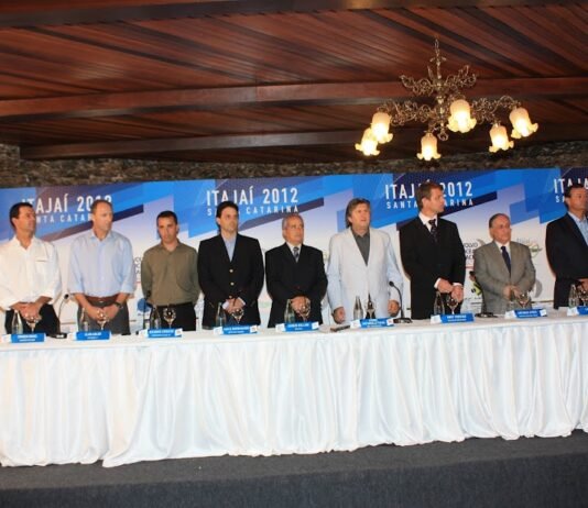 Itajai comemora dia 1 de abril dezesseis anos de ingresso no esporte mundial através da entrada na The Ocean Race Foto Nelson Robledo - (