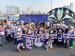 Martine Grael participando de ação do SailGP |Créditos: SailGP