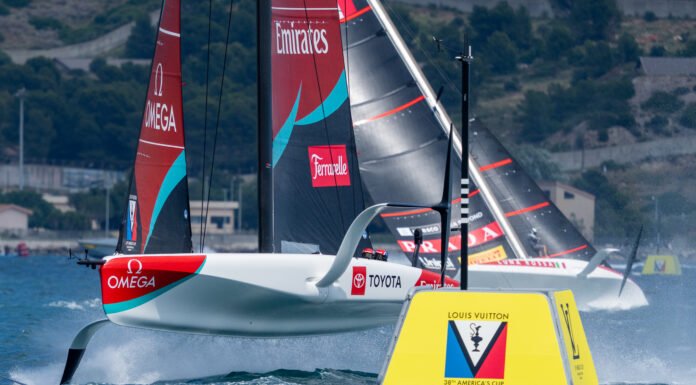 Women & Youth dominam nas condições excepcionais da Sardenha na Regata Preliminar da America’s Cup Race Day One Imagem © Ian Roman