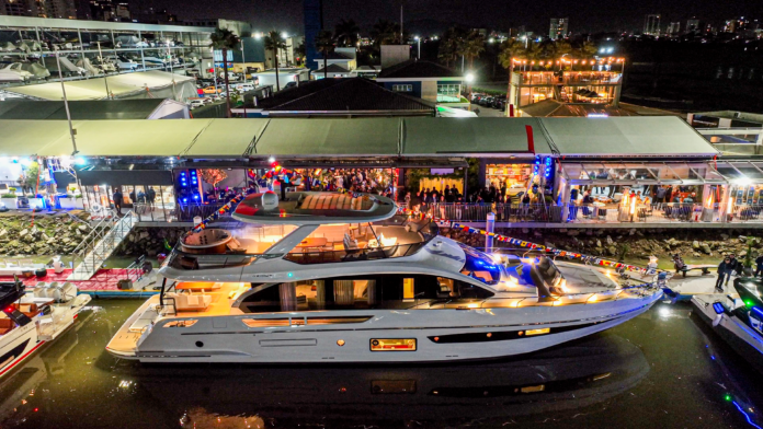Azimut Grande 25 Metri - Crédito Victor Santos (1)