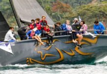 sábado (25)Quase 200 crianças participaram da regata que abriu a programação do maior espetáculo náutico da América Latina