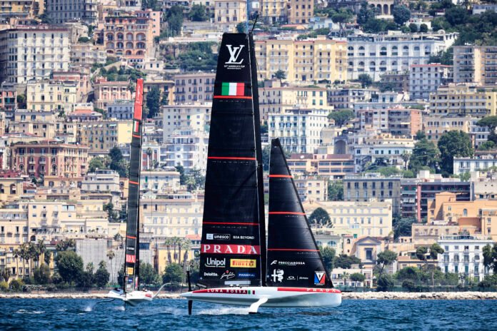 Luna Rossa AC40 training in Naples