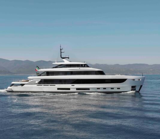 AZIMUT GRANDE 44M: O SUPERIATE CONTEMPORÂNEO NO MONACO YACHT SHOW
