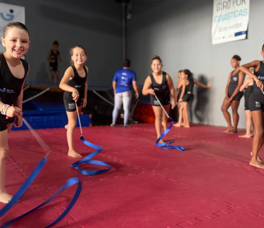 Cada movimento representa um novo desafio no Giro por Ginásticas, projeto que transforma aulas em experiências de desenvolvimento