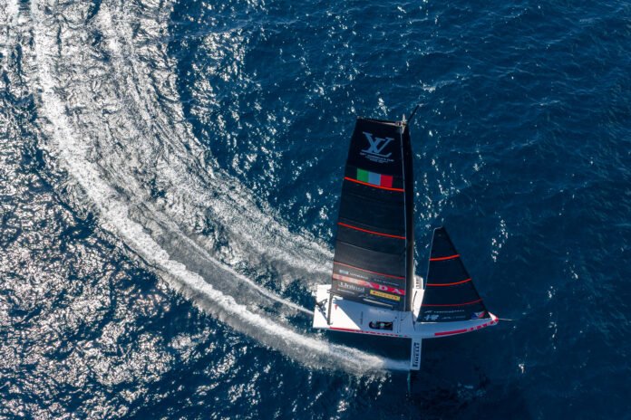 Photo de Giulia Caponnetto (Luna Rossa)Luna Rossa AC40 training in Naples Photo de Giulia Caponnetto (Luna Rossa)