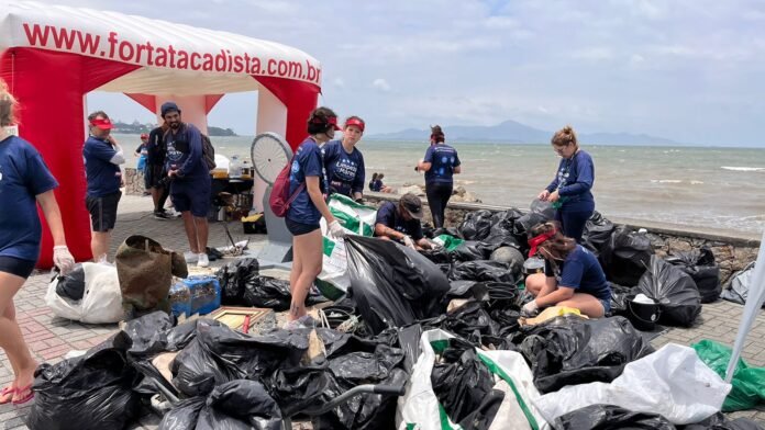Divulgacao-AcatmarLimpeza dos Mares realiza mais uma etapa, neste sábado, 19 de setembro, em Porto Belo (Divulgação Acatmar) (2) Divulgacao-Acatmar