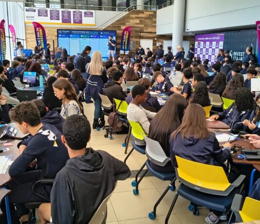 The Ocean Race amplia conexões internacionais de Itajaí e movimenta nova geração de estudantes Fotos: Adão Pinheiro/SENAI Itajaí