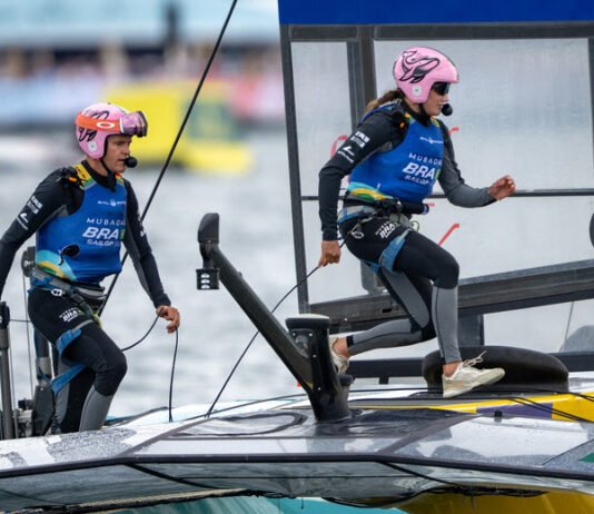 Mubadala Brazil SailGP Team estreia nova formação com dois Top 3 em Genebra Pietro Sibello e Kahena Kunze em ação (SailGP)