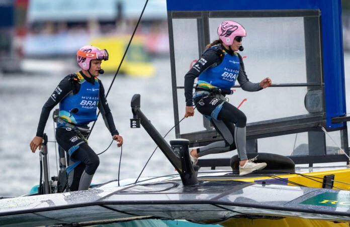 Pietro Sibello e Kahena Kunze em ação (SailGP) Pietro Sibello e Kahena Kunze em ação (SailGP)