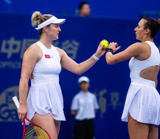 Luisa Stefani vence a 10ª seguida e vai à semi em Wuhan