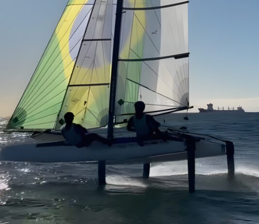 Dupla brasileira usa Nacra Cup Valencia como preparação para o ciclo olímpico de Los Angeles 2028