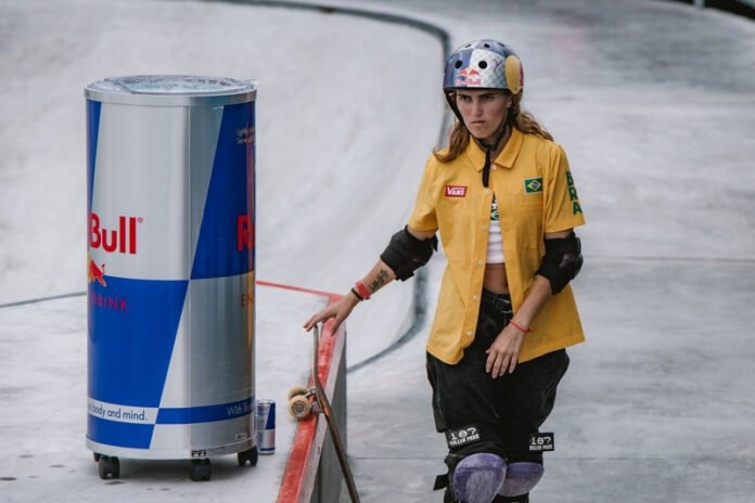Skatista Yndiara Asp é um dos nomes confirmados no Red Bull Água e Concreto (Crédito: Pablo Vaz/Red Bull Content Pool)